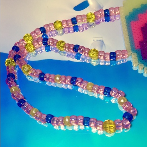 Rave Kandi Necklace Glow in the Dark Jellyfish - Picture 3 of 3